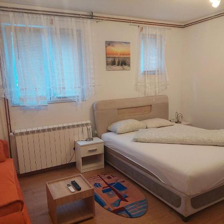 Apartman Anastasija Surčin المظهر الخارجي الصورة