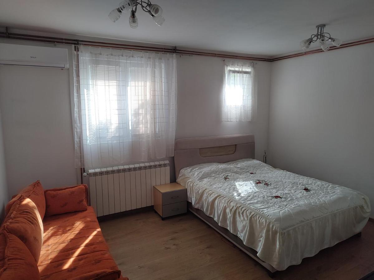 Apartman Anastasija Surčin المظهر الخارجي الصورة