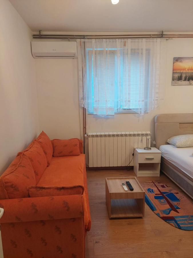 Apartman Anastasija Surčin المظهر الخارجي الصورة