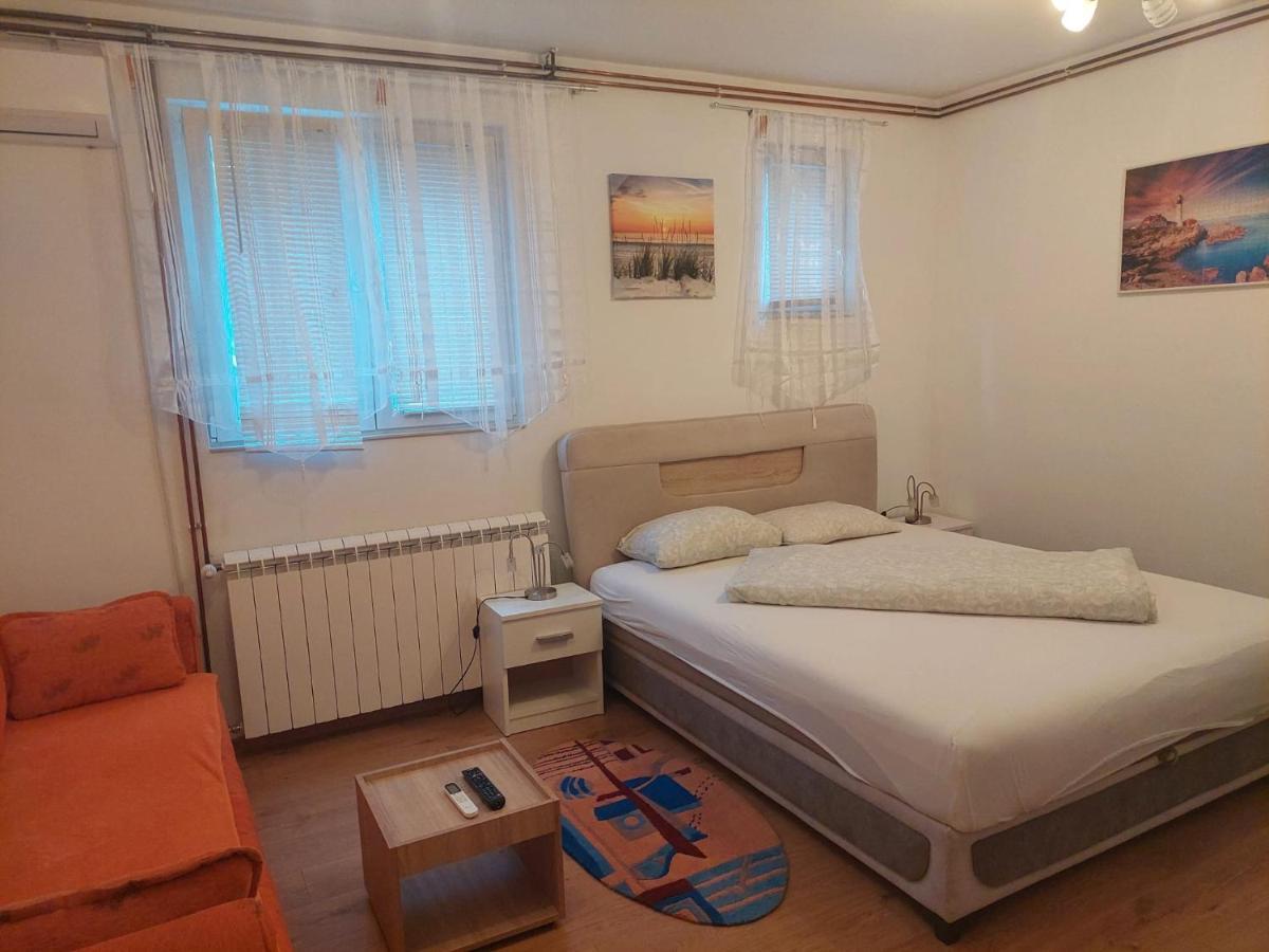Apartman Anastasija Surčin المظهر الخارجي الصورة